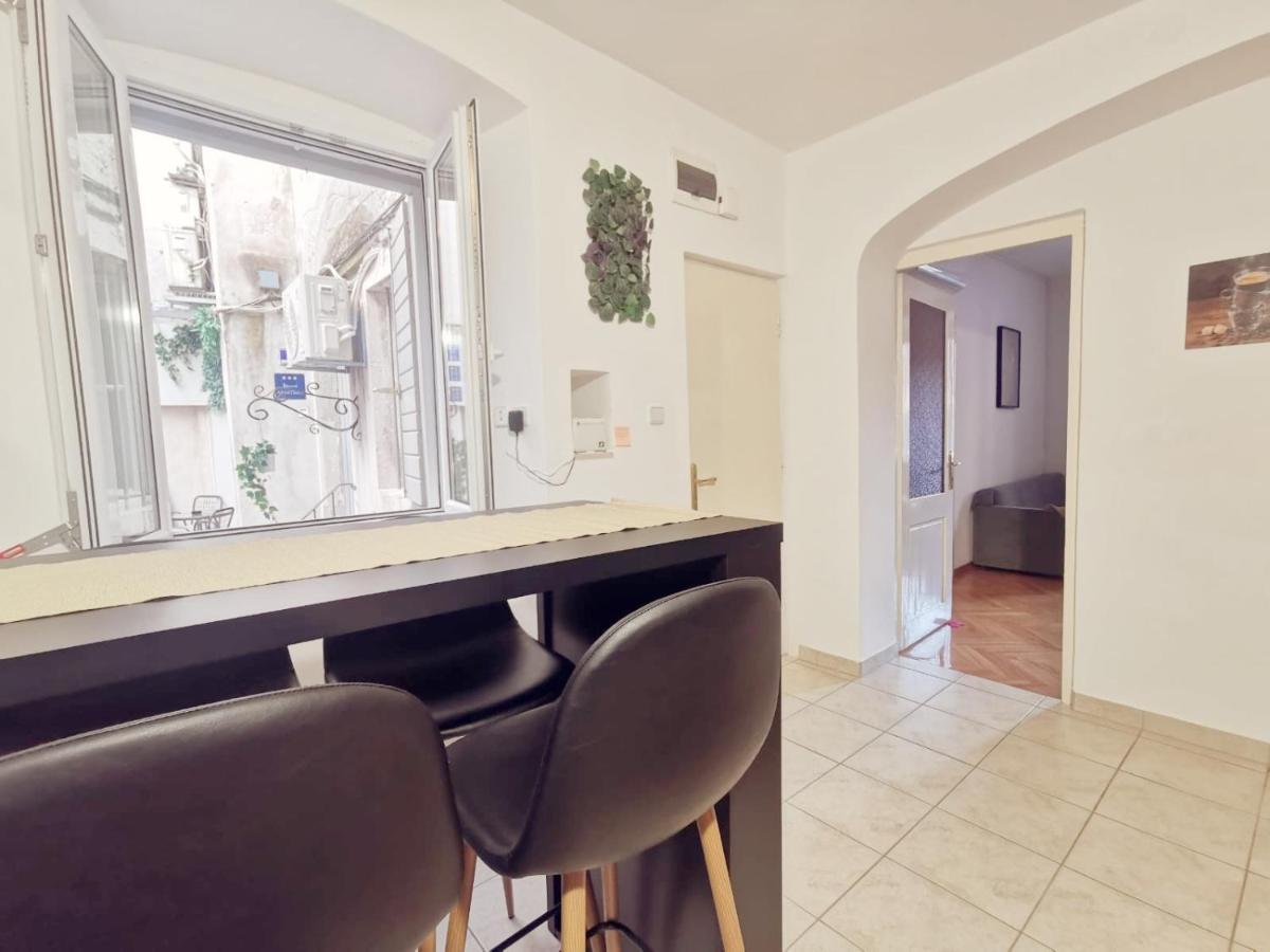 One Bedroom Apartment In The Old Town Split Eksteriør bilde